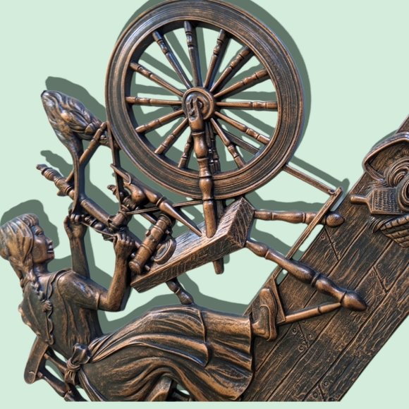Charming Vintage “Spinning Jenny” Wall Plaque by Coppercraft - Picture 6 of 7